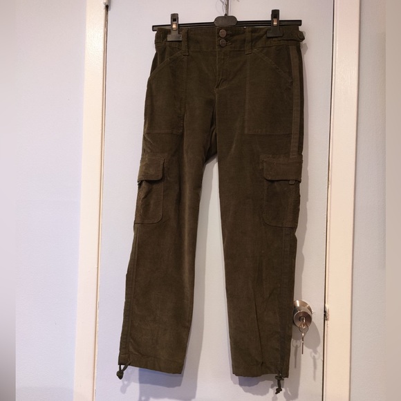 Sanctuary Pants - Sanctuary Corduroy Army GreenCargo Pants (Size 25)